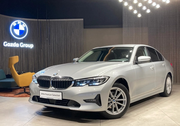 bmw seria 3 śląskie BMW Seria 3 cena 123900 przebieg: 125900, rok produkcji 2020 z Krobia